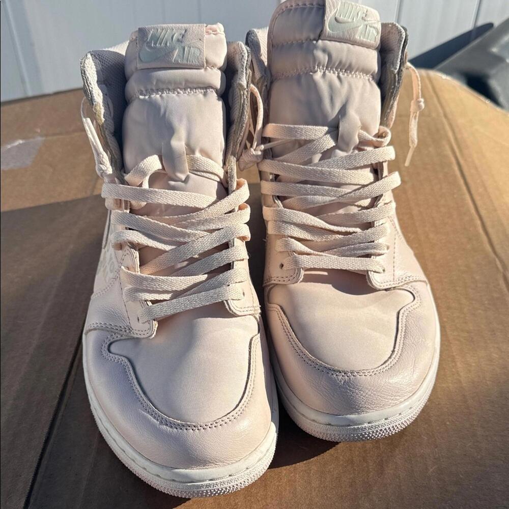 Nike Air Jordan 1 Mid SE Pink Blush – Men’s 13 555088-801